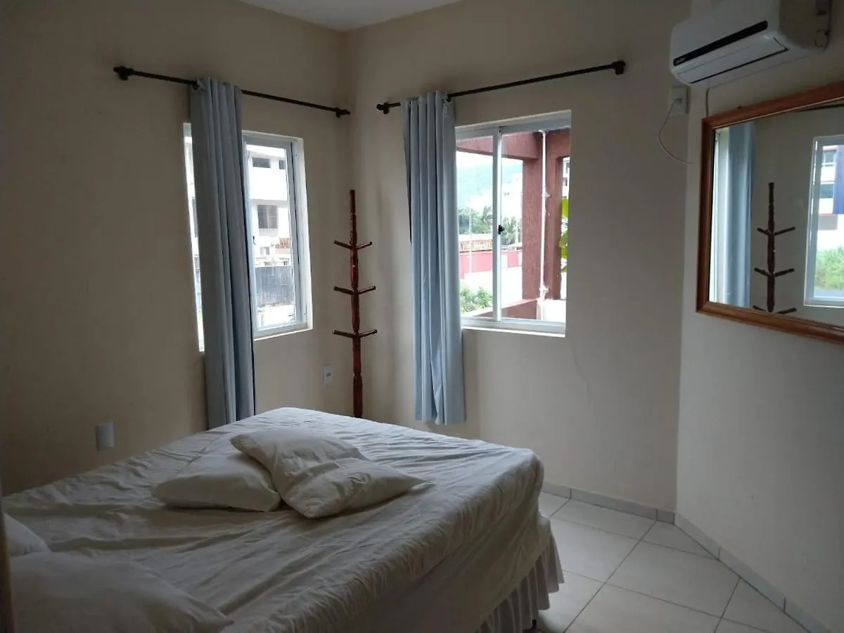 Residencial Melfi 3 Ap.8 Fundos Apartment Bombinhas
